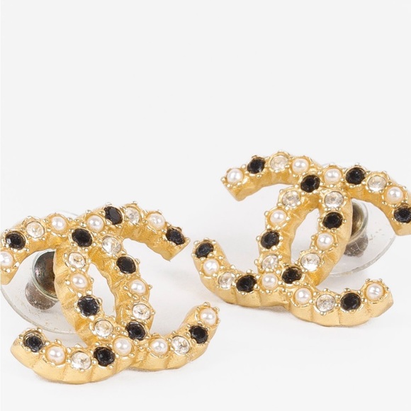 Chanel Earrings with Box - Picture 1 of 3